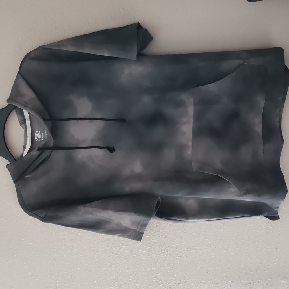 Athletic Works Men's size LG short sleeved hoodie. Tie dye gray and white.